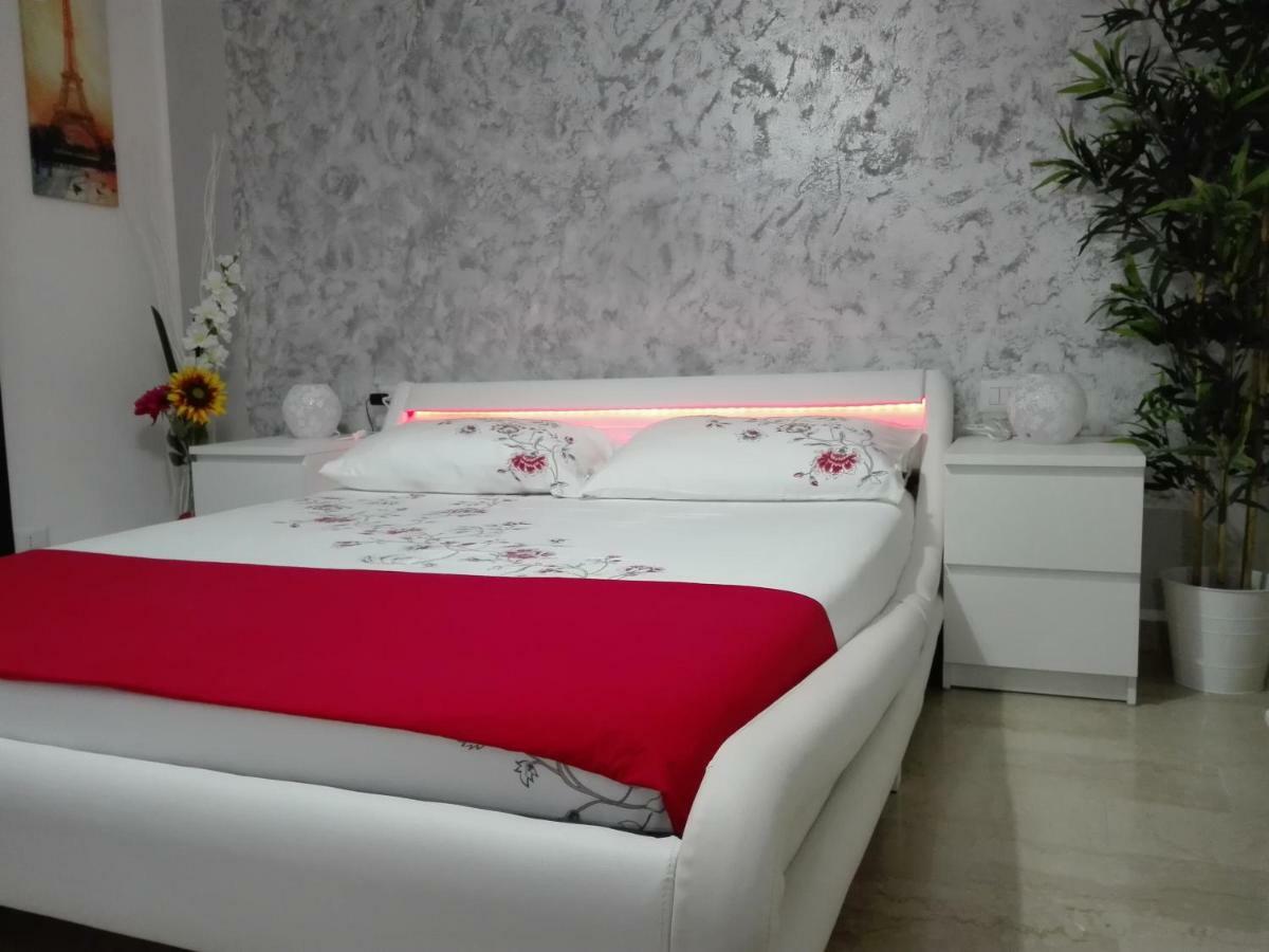 Mecenate Cozy Flat Apartment มิลาน ภายนอก รูปภาพ