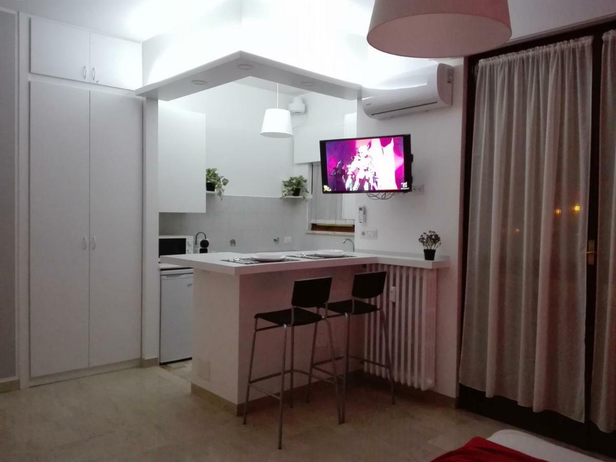 Mecenate Cozy Flat Apartment มิลาน ภายนอก รูปภาพ