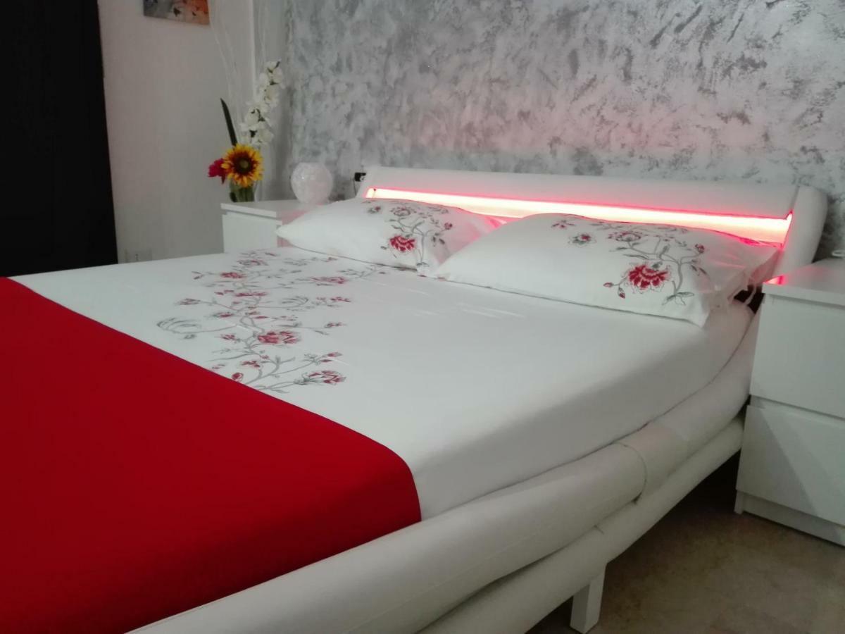 Mecenate Cozy Flat Apartment มิลาน ภายนอก รูปภาพ
