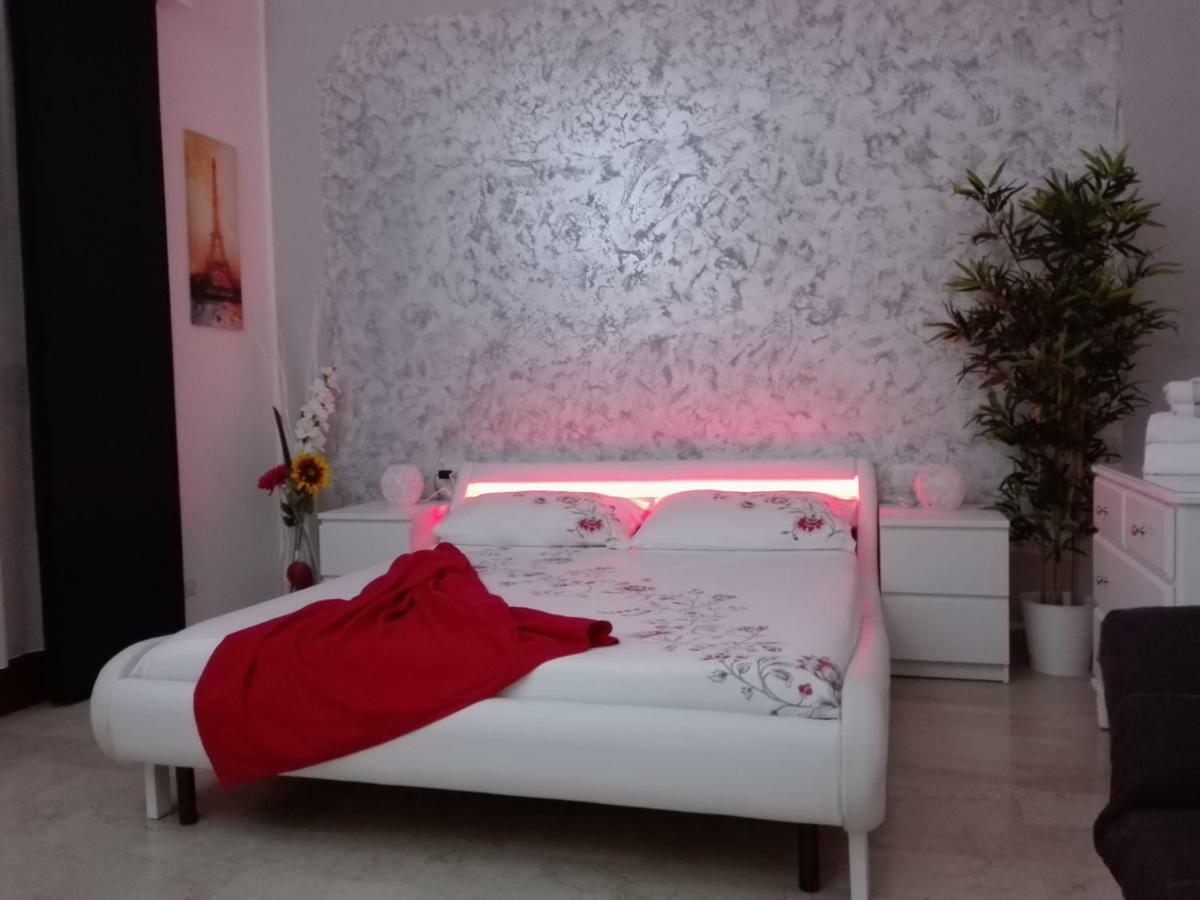 Mecenate Cozy Flat Apartment มิลาน ภายนอก รูปภาพ